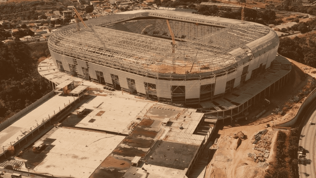 Onde comprar ingresso do Atlético-MG: foto da construção do futuro estádio do time.